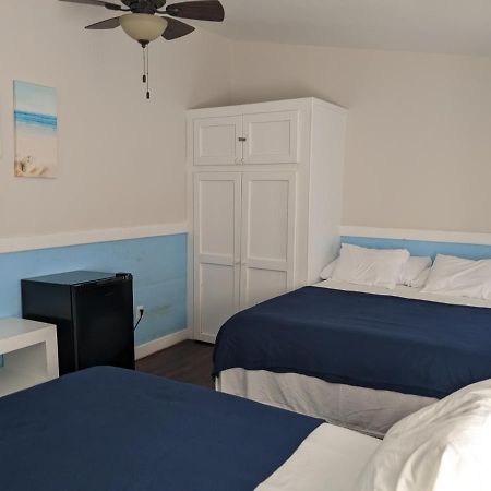 Coral Beach Village Resort Útila Eksteriør billede